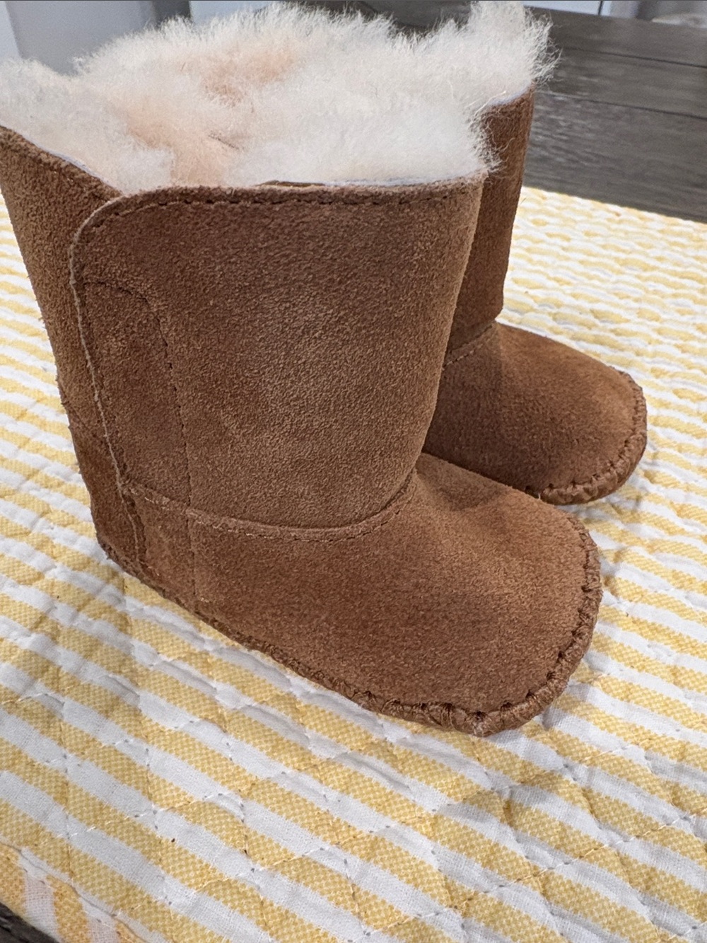 UGG Brown Faux-Shearling Kids Boot Footie